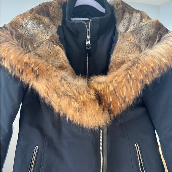 TRISH Powder Touch down coat with natural fur
Signature Mackage Collar - Picture 10 of 10